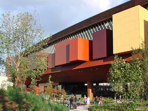 the musee du quai branly in paris